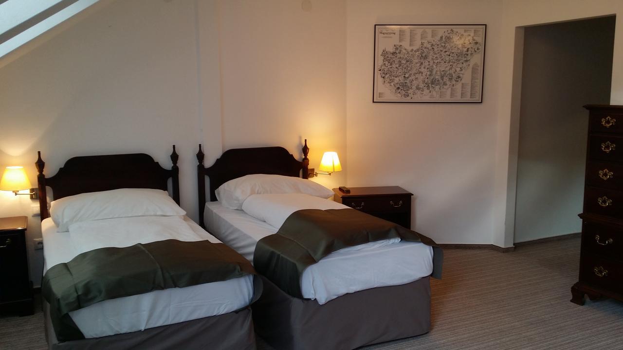 Opera Loft Rooms And Apartments Budapest Eksteriør bilde